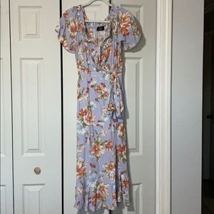 Vici floral midi dress size small